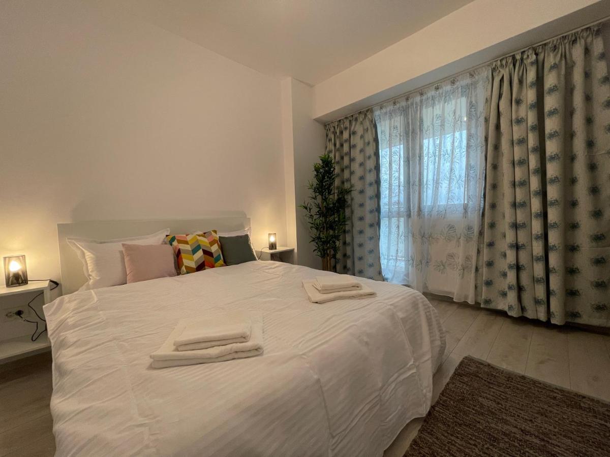 Luxury Apartment Iasi Bagian luar foto